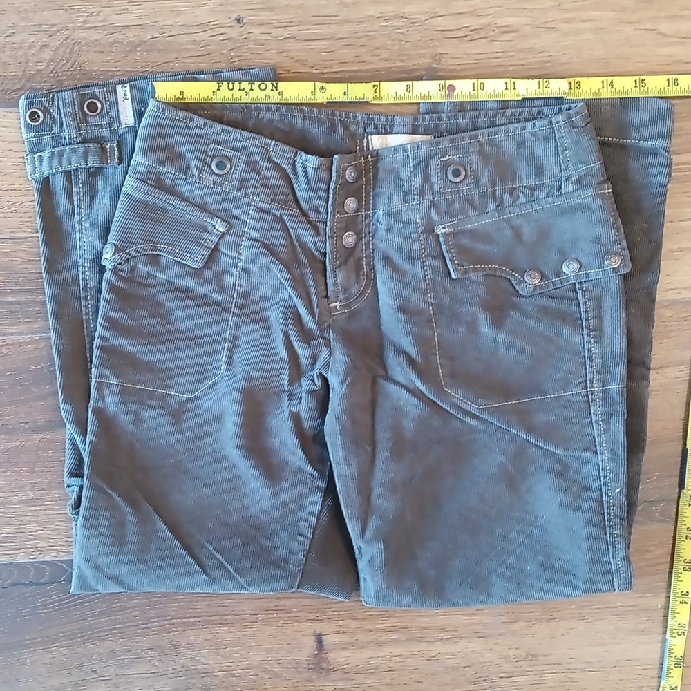 Yanuk Grey/Green Pants